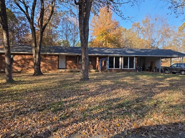 84 White Oak Circle Highland, AR 72542, Sharp County