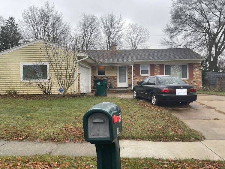 935 Legrand Dr Lansing, MI 48910, Ingham County