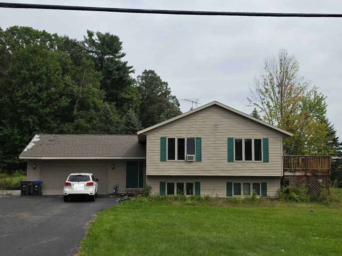 Balsam Row Rd, Shawano, WI 54166