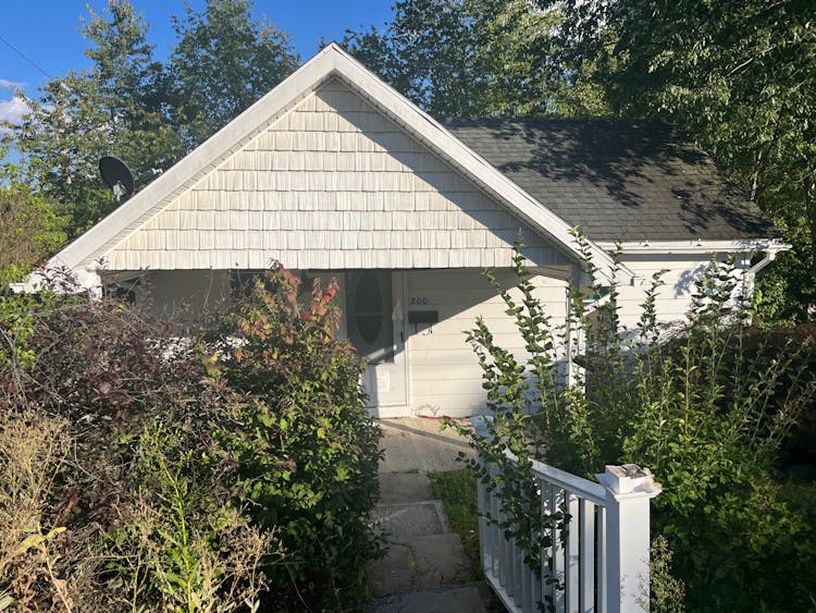 200 Agnes St Olyphant, PA 18447, Lackawanna County