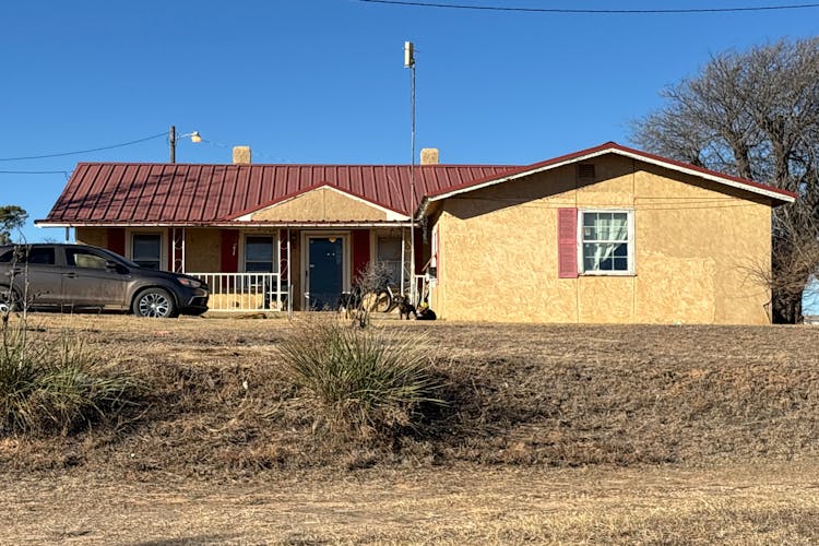 1112 County Road Y Plainview, TX 79072, Hale County