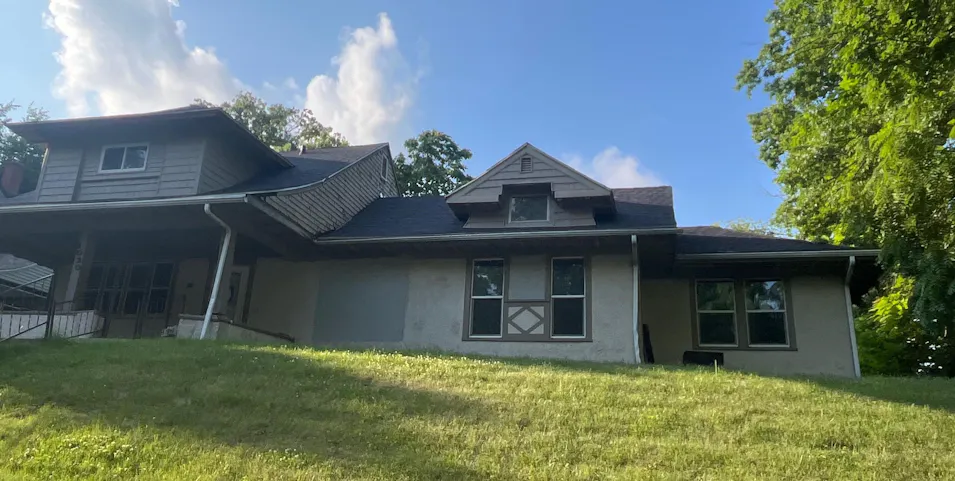 1020 E 15th St Davenport, IA 52803, Scott County