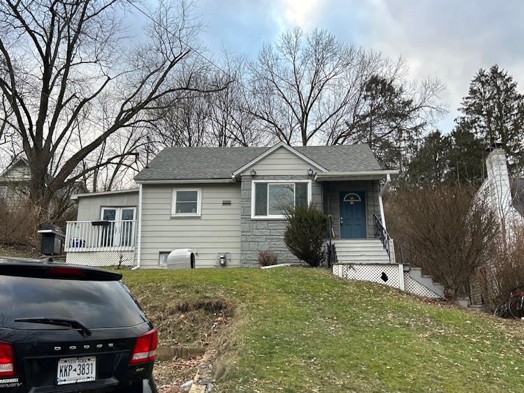 642 Stacia Drive Elmira, NY 14904, Chemung County