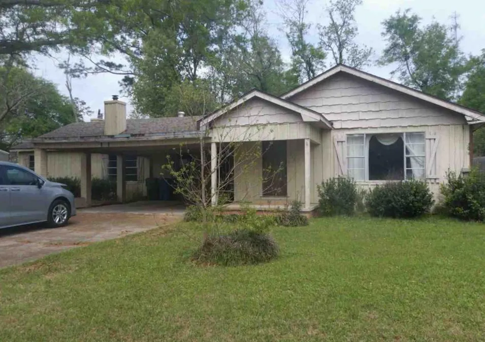 945 Myrtle St Dequincy, LA 70633, Beauregard County