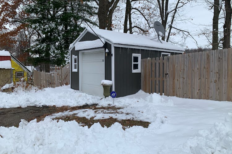 12125 Winans Rd Dowling, MI 49050, Barry County