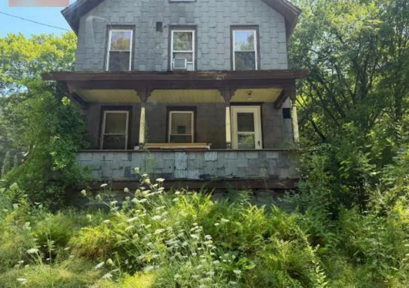 225 Hope St