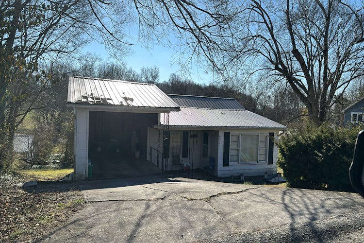 4720 Griffith Drive Knoxville, TN 37914, Knox County