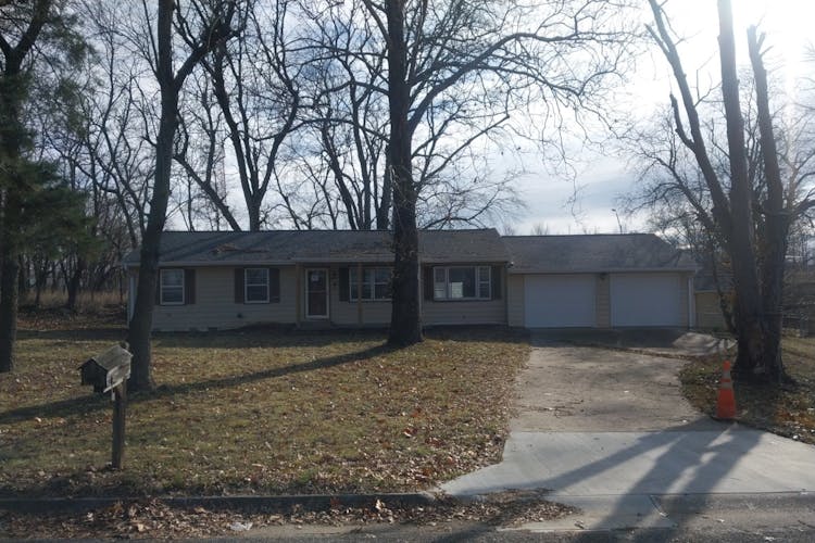 1906 Garnet Columbia, MO 65202, Boone County