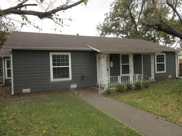 111 Circle Drive Cleburne, TX 76033, Johnson County