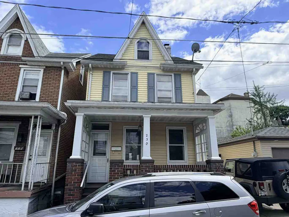 230 W Early Ave Coaldale, PA 18218, Schuylkill County