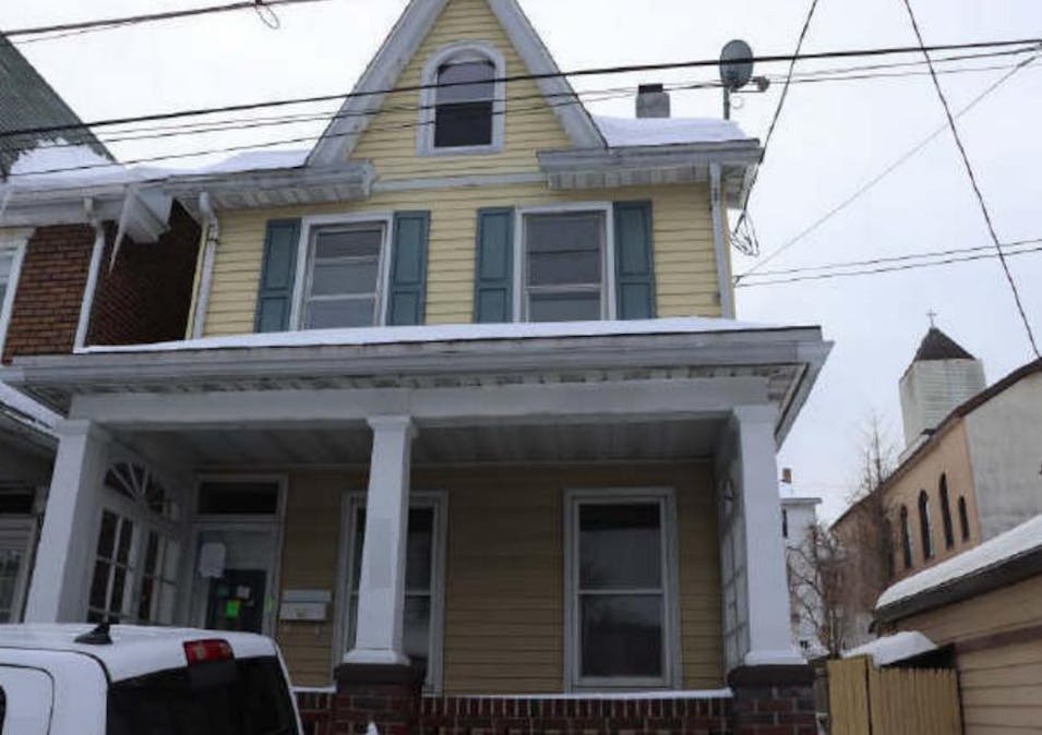 230w Early Ave Coaldale, PA 18218, Schuylkill County