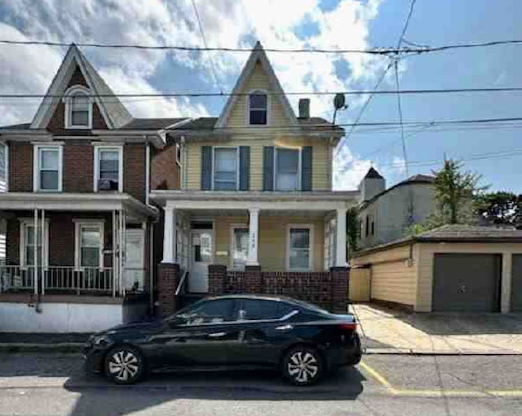 230w Early Ave Coaldale, PA 18218, Schuylkill County