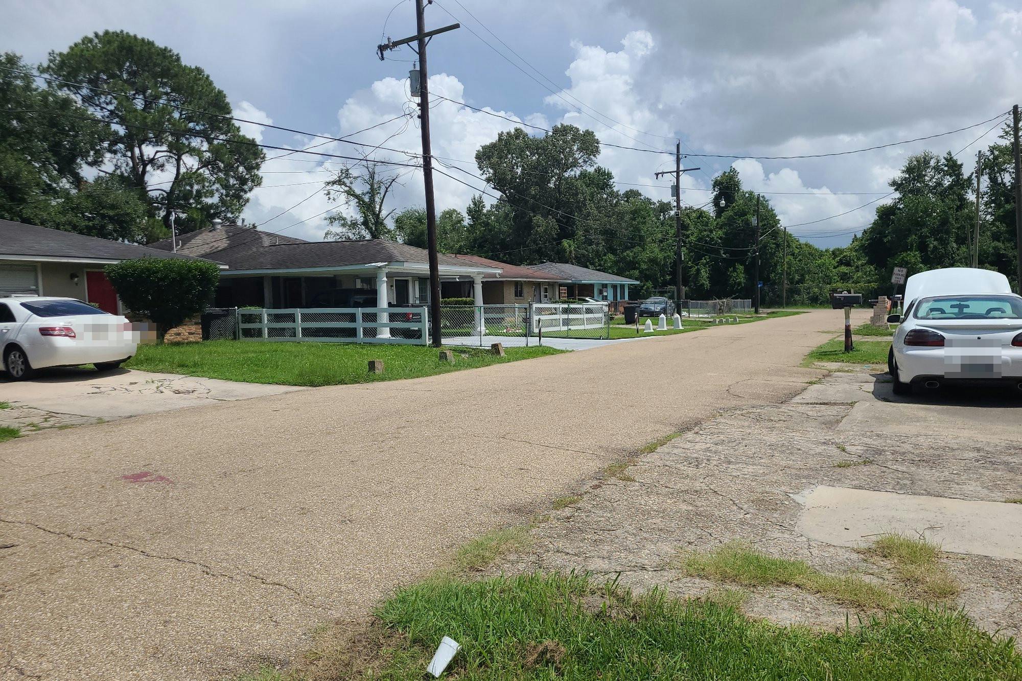 Avenue J , Baton Rouge, LA 70807