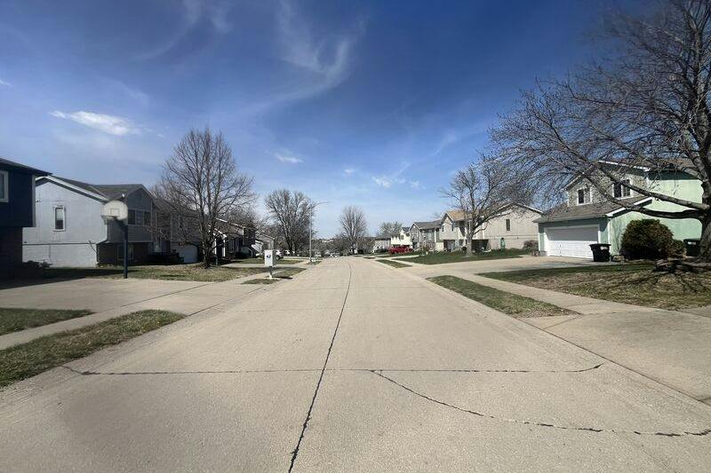 112th St, Omaha, NE 68164