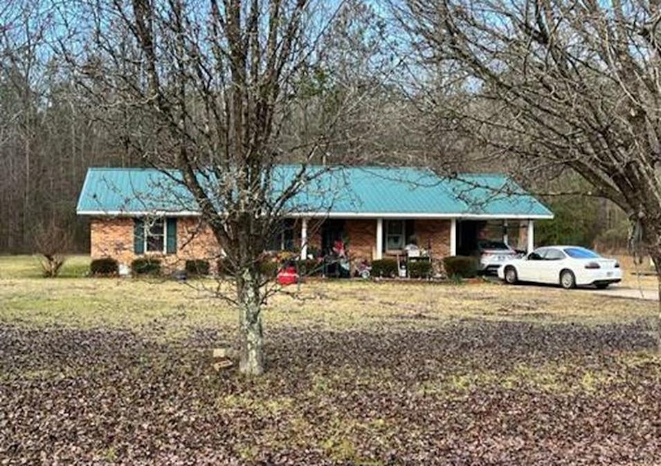 923 Evergreen Rd Louisville, MS 39339, Winston County