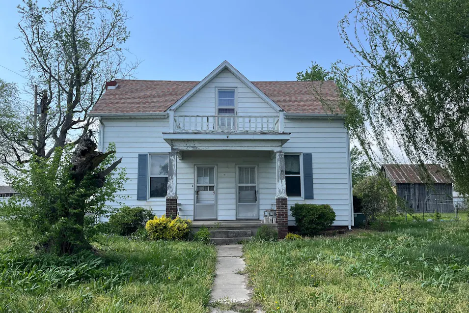 381 South Middle Street Addieville, IL 62214, Washington County