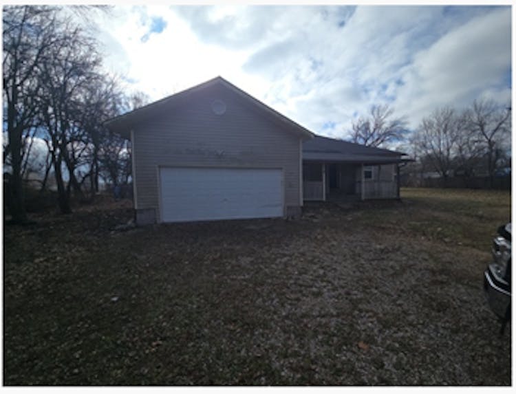 515 E Bungalow Street Richmond, KS 66080, Franklin County