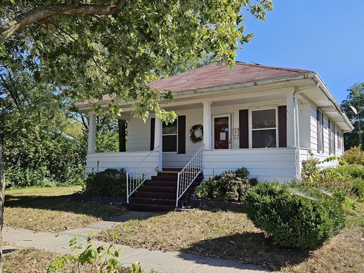 505 N James St Centralia, IL 62801, Marion County