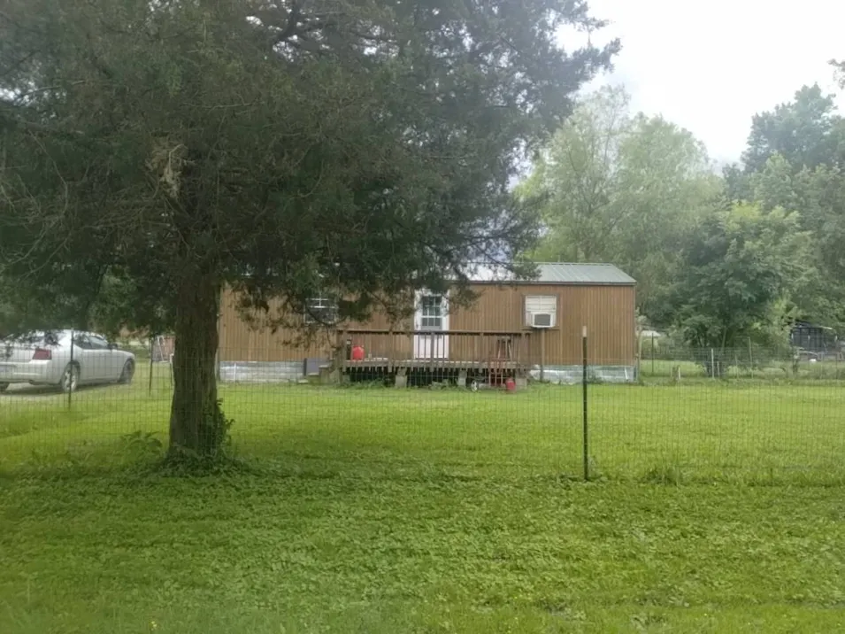 26 Pine Street Nortonville, KY 42442, Hopkins County