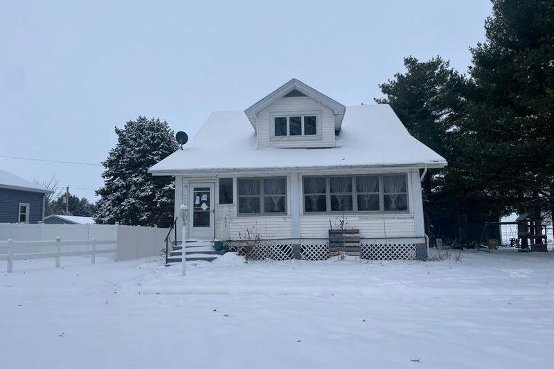 2nd St, Hartsburg, IL 62643