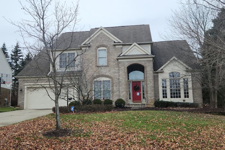 2258 Plumgrove Ln West Bloomfield, MI 48324-1465, Oakland County