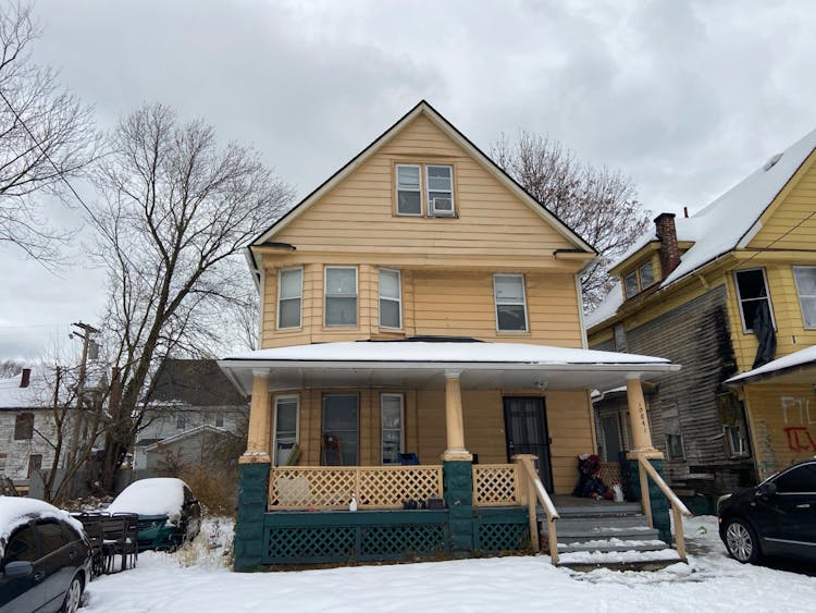 10841 Tacoma Ave Cleveland, OH 44108, Cuyahoga County