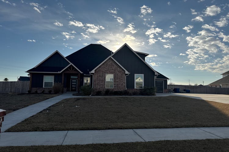 4140 Peony Cir NE Piedmont, OK 73078, Canadian County