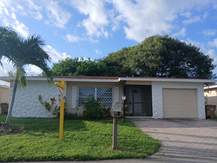 1020 NW 48th Pl Deerfield Beach, FL 33064, Broward County