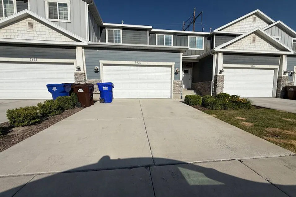 7427 North Cottage Lane Eagle Mountain, UT 84005, Utah County