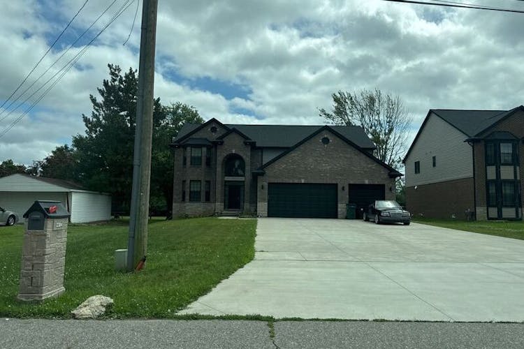 2384 Vermont Dr Troy, MI 48083, Oakland County