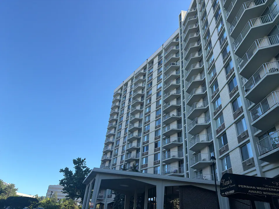 40 North Tower Road 3d Oak Brook, IL 60523, Dupage County