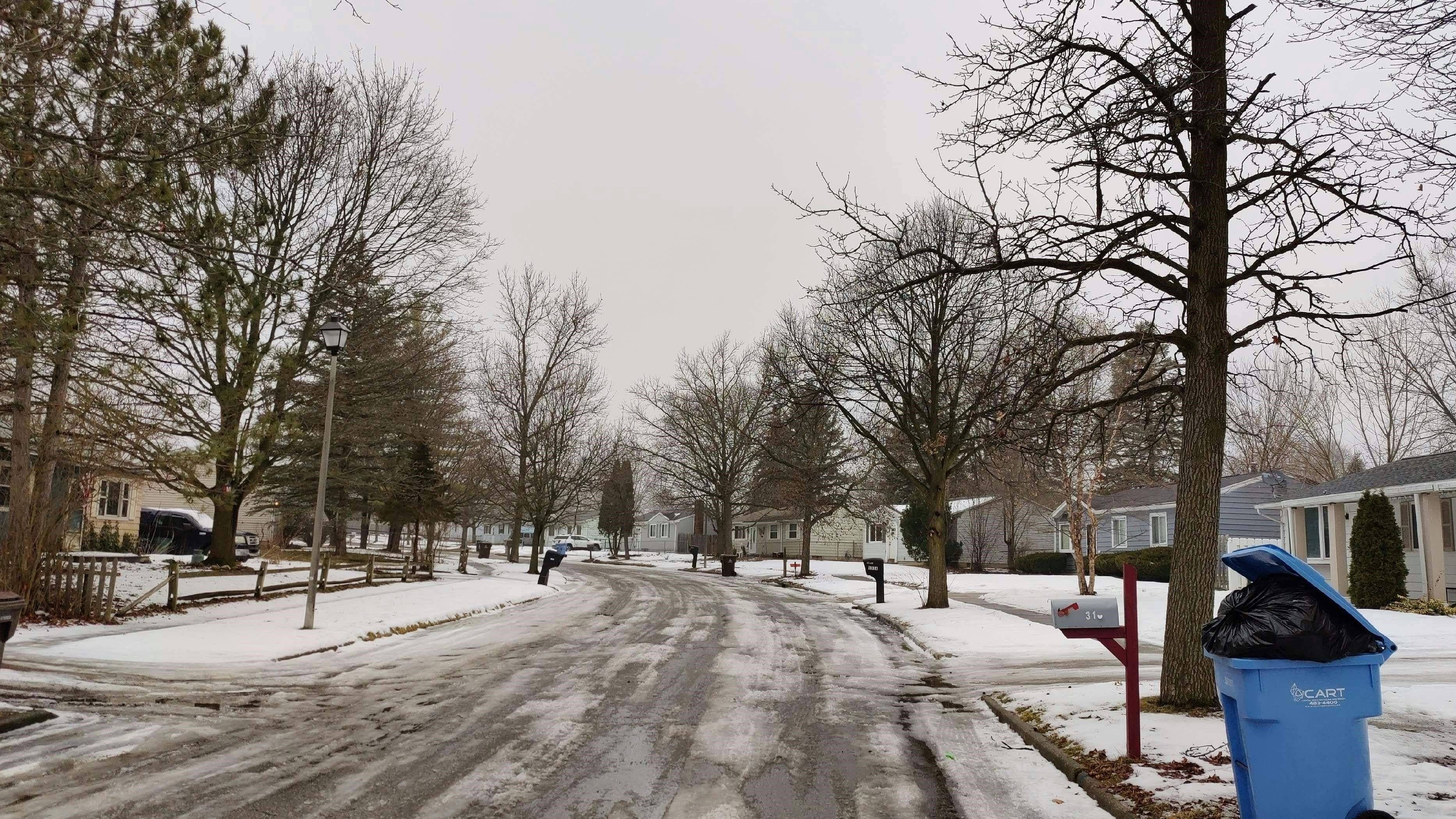 Mark Twain Dr, Lansing, MI 48911
