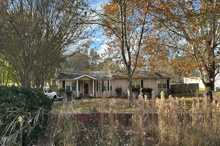 18 Lower Dry Creek Rd Laceys Spring, AL 35754, Morgan County