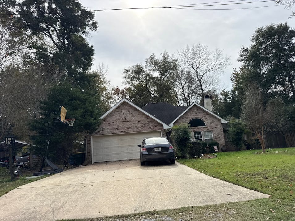 9517 W Palm Ln Ocean Springs, MS 39564, Jackson County