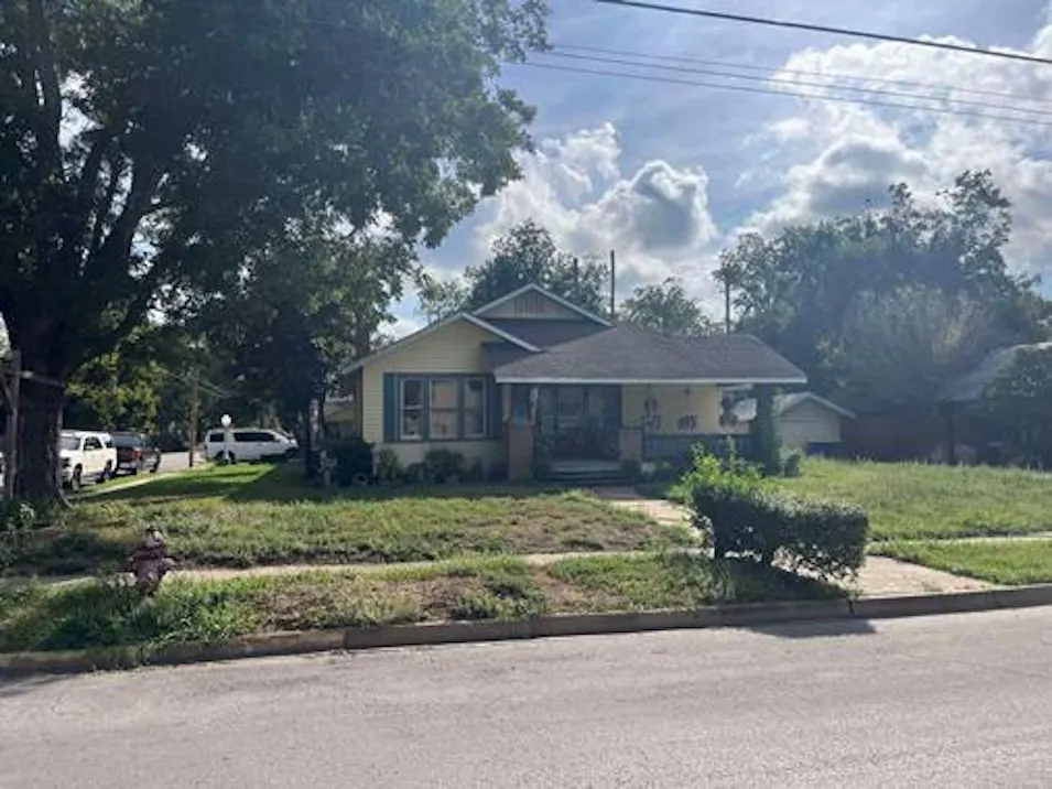 1026 Saint Paul Street Gonzales, TX 78629, Gonzales County