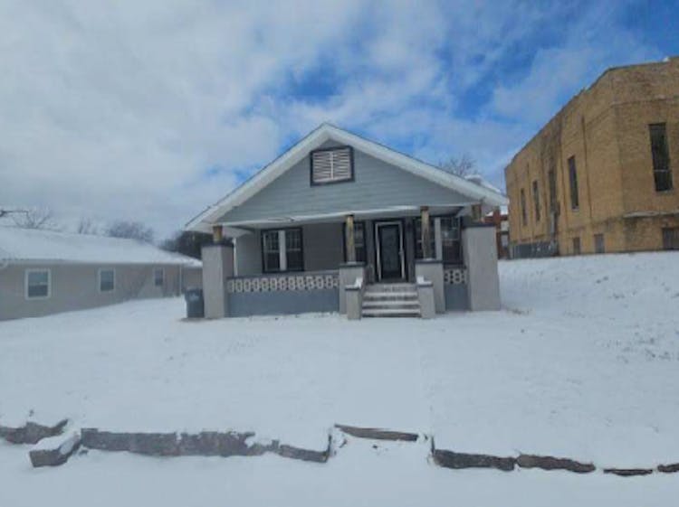 133 W 8th Ave Bristow, OK 74010, Creek County