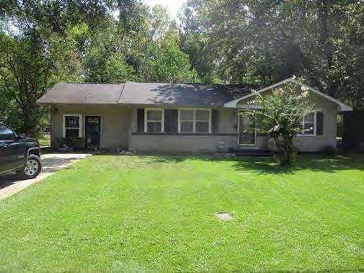 5448 Crepe Myrtle Dr Jackson, MS 39206, Hinds County