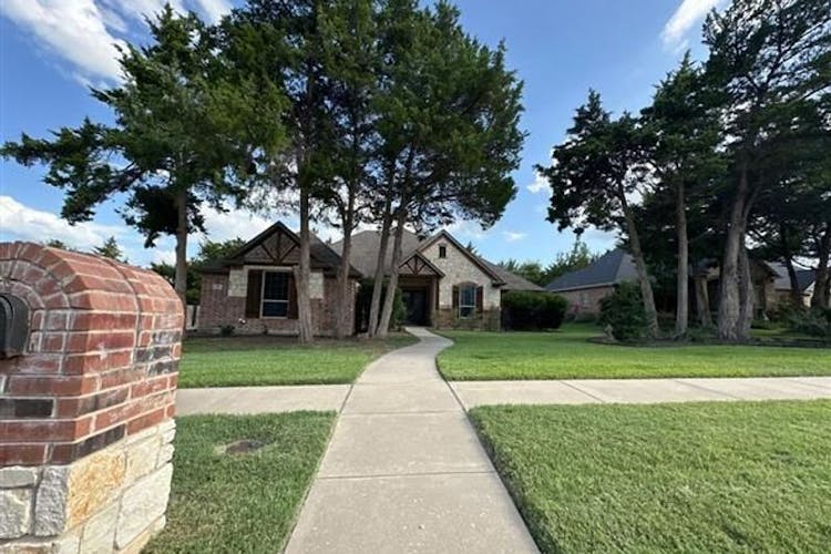 203 Williamsburg Ln Ovilla, TX 75154, Ellis County
