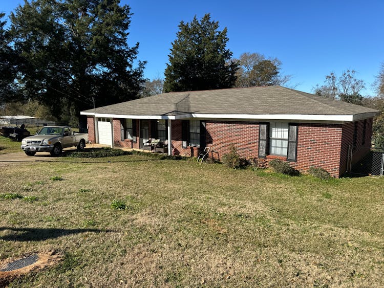 8 Myra Circle Eufaula, AL 36027, Barbour County