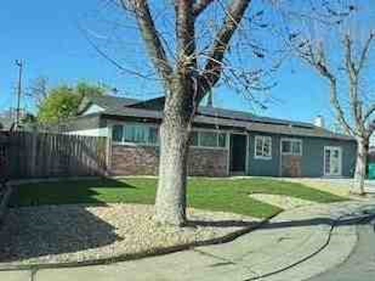147 Stirling Ct Stockton, CA 95210, San Joaquin County