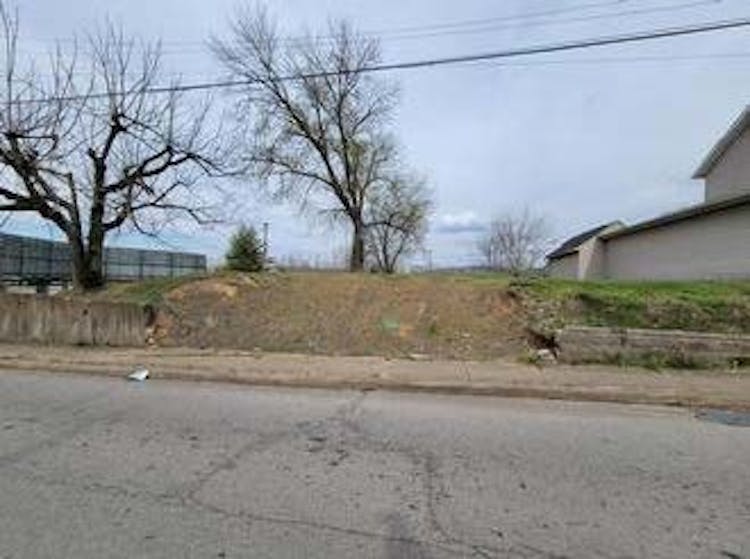 507 Pike St Parkersburg, WV 26101, Wood County