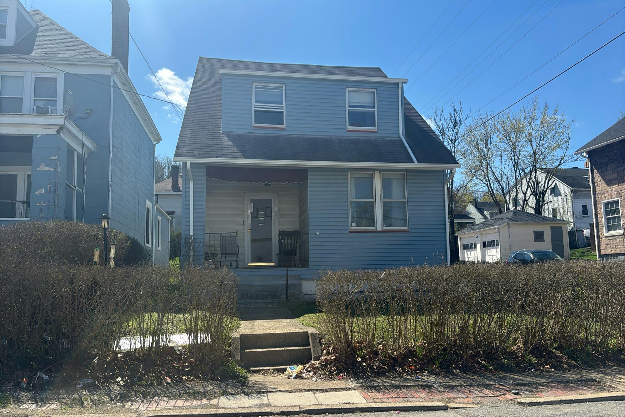 Main St, Aliquippa, PA 15001