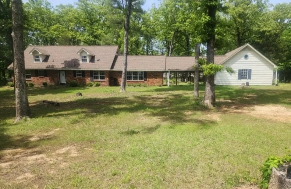 127 Road 1052 Tupelo, MS 38801, Lee County
