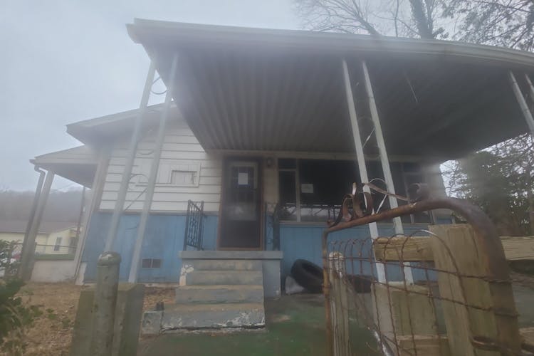 301 68th St Charleston, WV 25304, Kanawha County