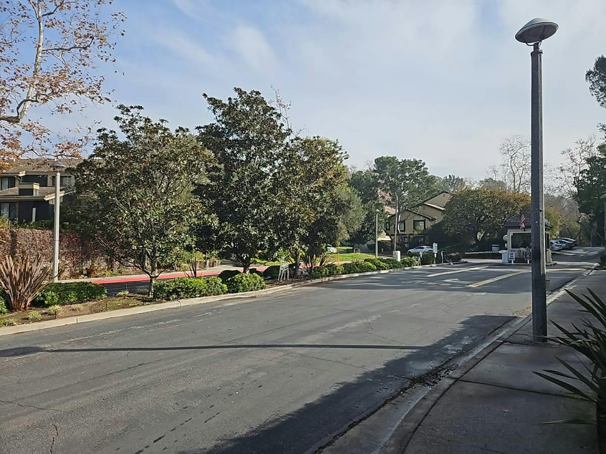 Showboat Ln, Culver City, CA 90230