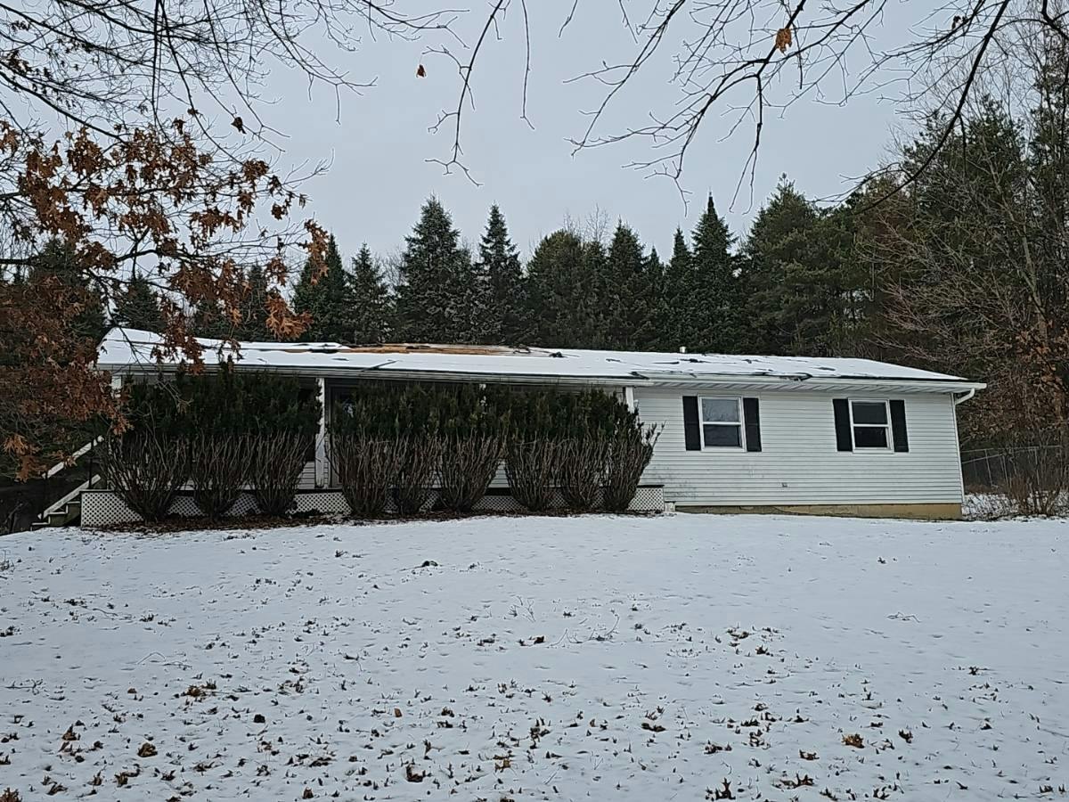 Mohican Way, Valley Falls, NY 12185