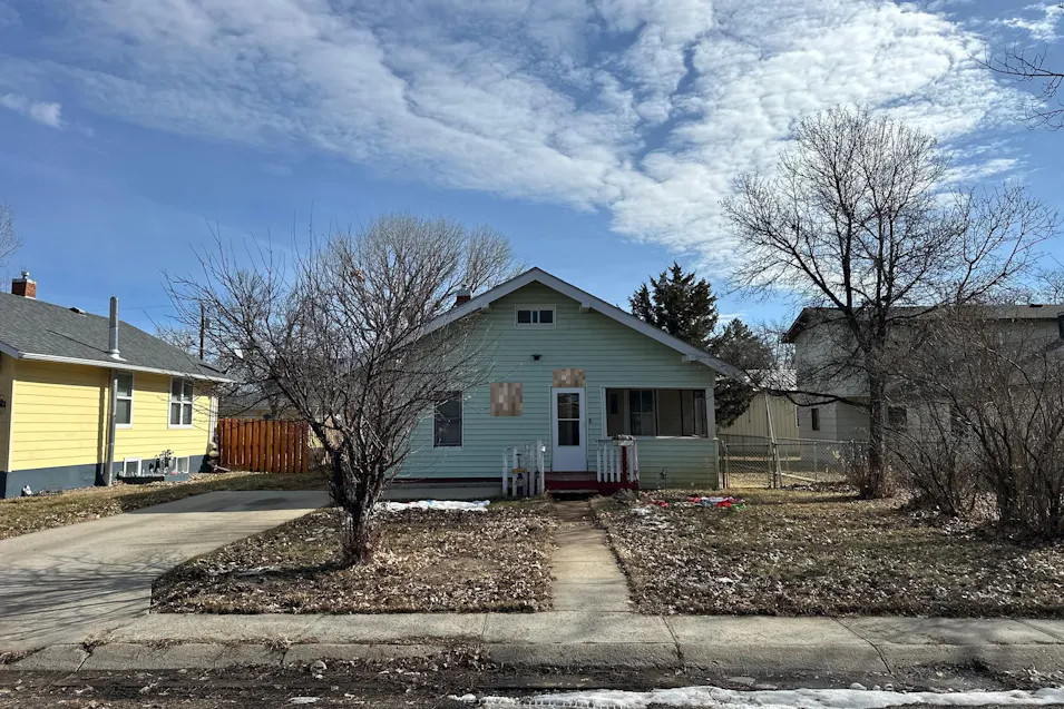 816 South Lake Avenue Miles City, MT 59301, Custer County