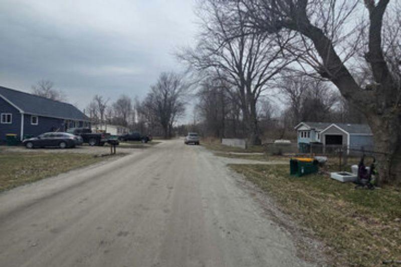 Little St, Port Huron, MI 48060