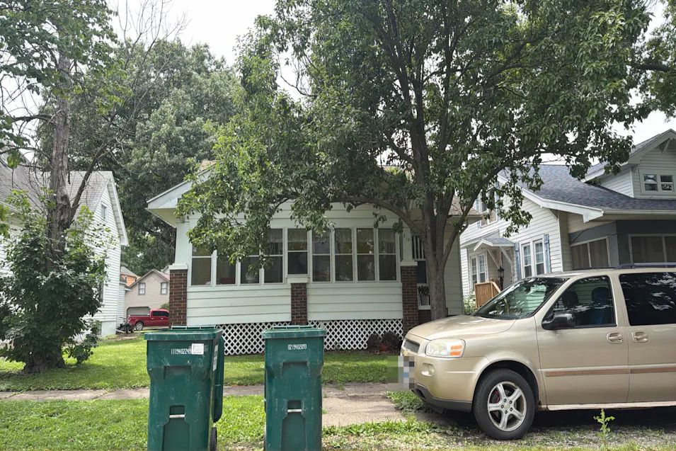 619 N Quincy St Clinton, IL 61727, Dewitt County