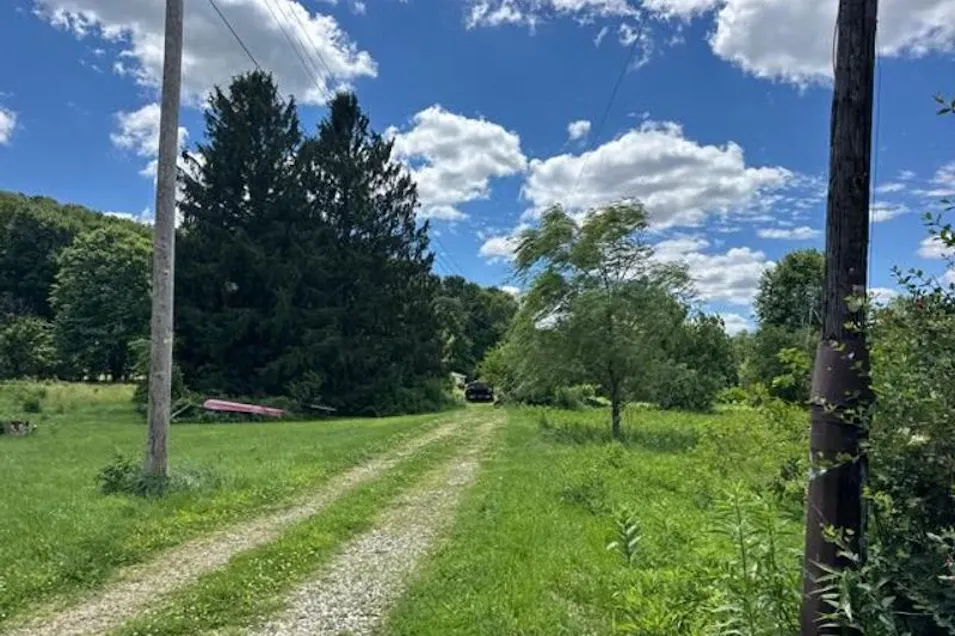 9035 Black Run Rd Nashport, OH 43830, Muskingum County